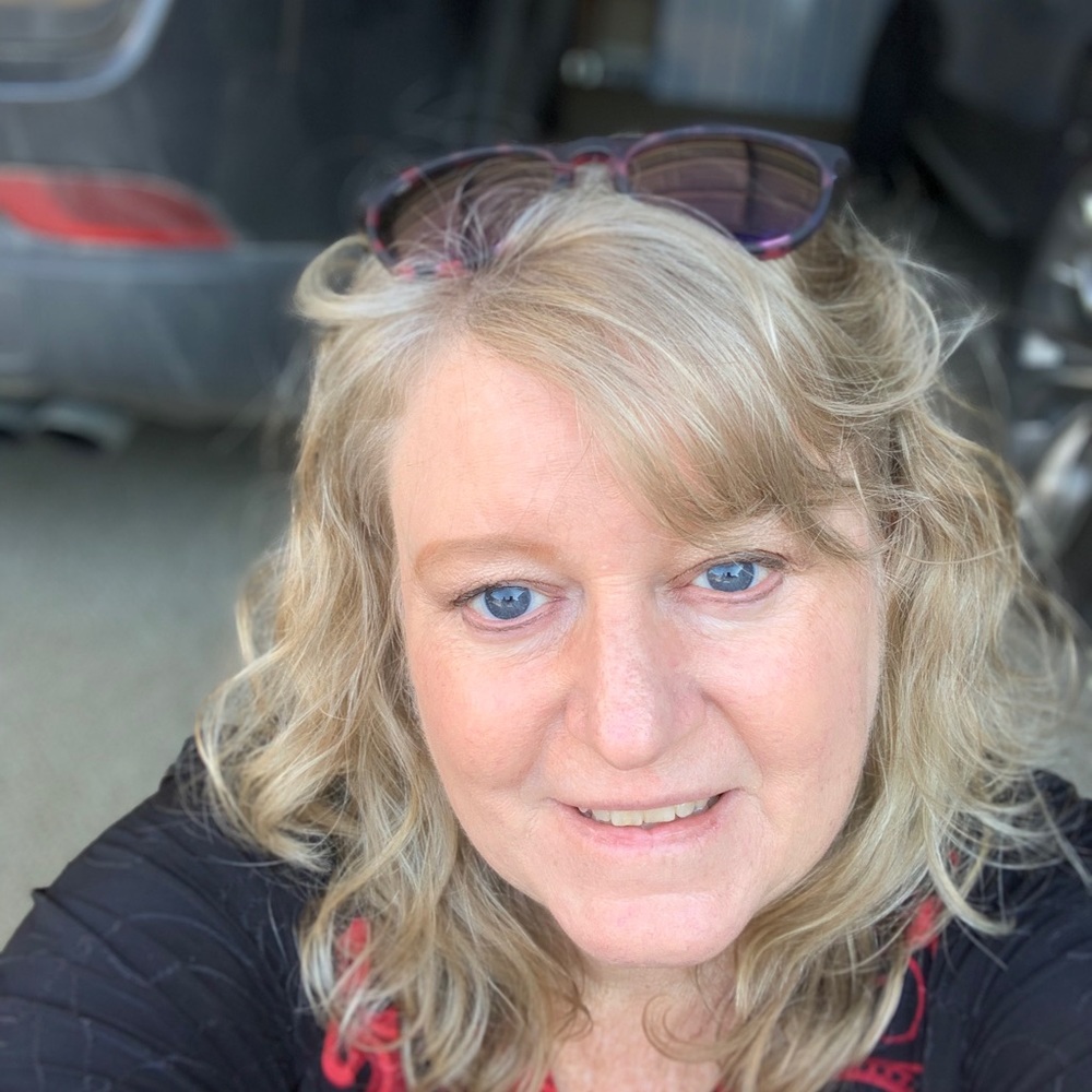 Meet your Posher, Denise